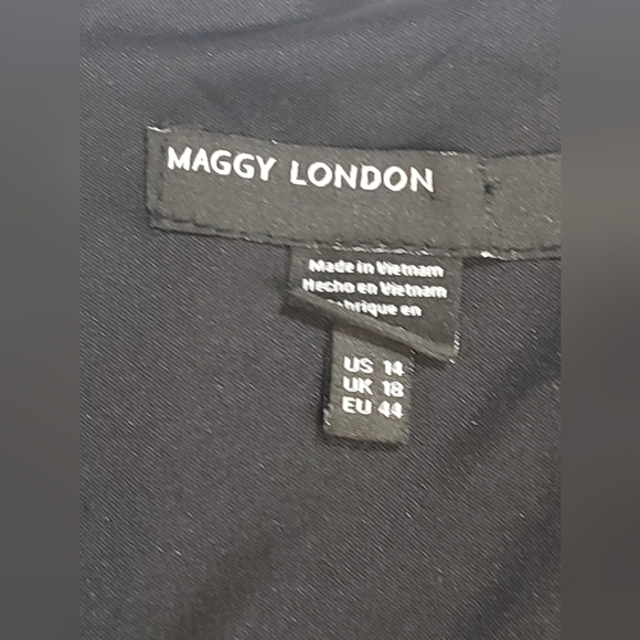 Maggy London V-neckline Ruched Waistline Tiered Skirt Dress Black/ Gold Metallic - Picture 4 of 13